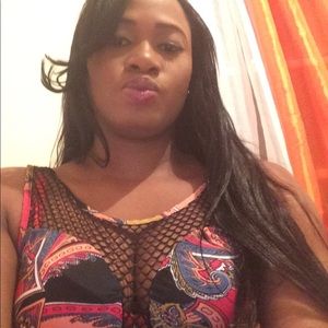 Meet your Posher, Kayla